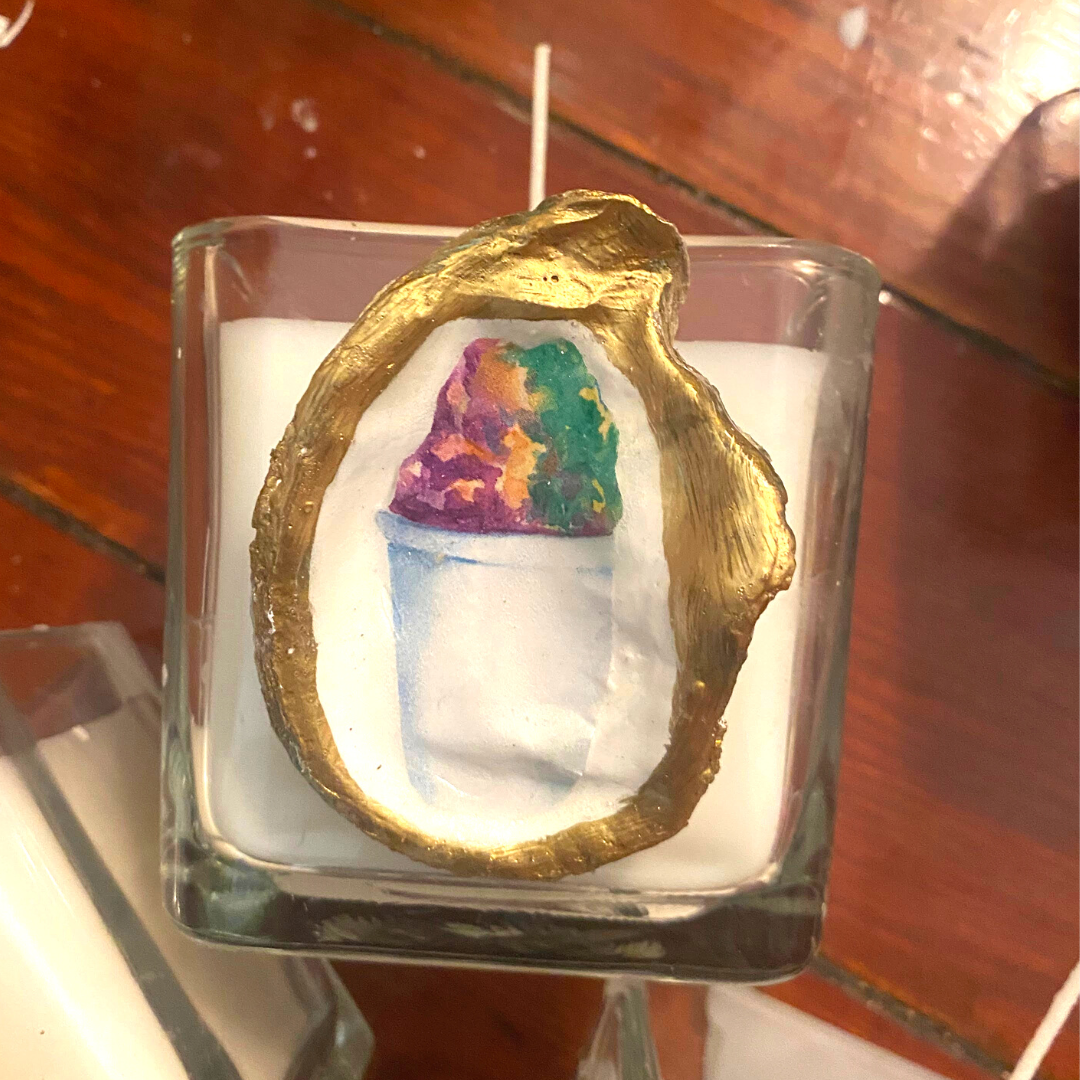 Mardi Gras Snowball Oyster Candle, 12 oz