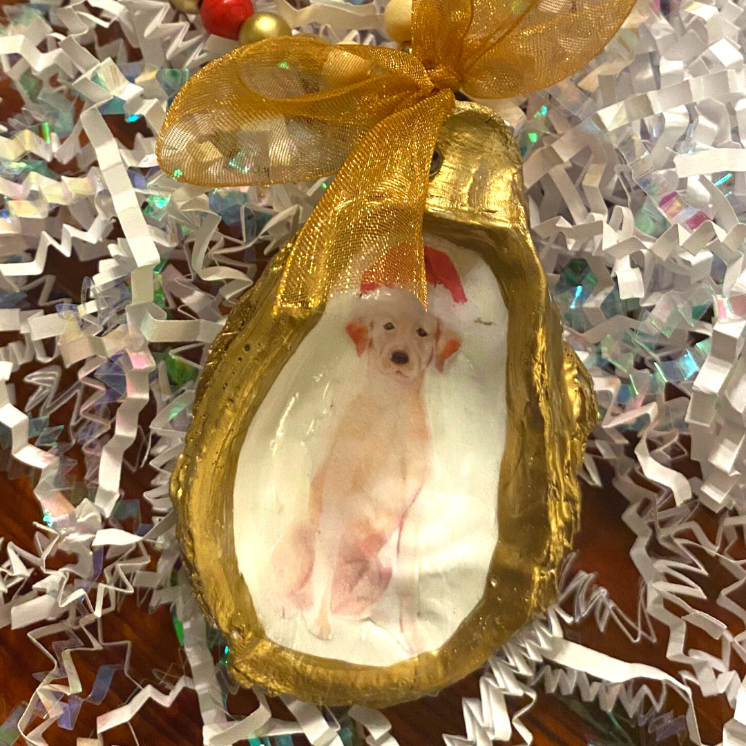 Holi-Dogs Yellow Lab Oyster Ornament